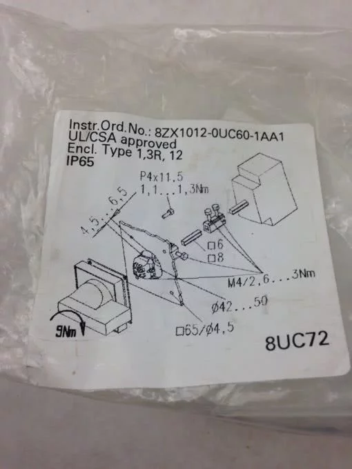 SIEMENS 8UC7220-3BD HANDLE WITH MASKING PLATE (A846) 2