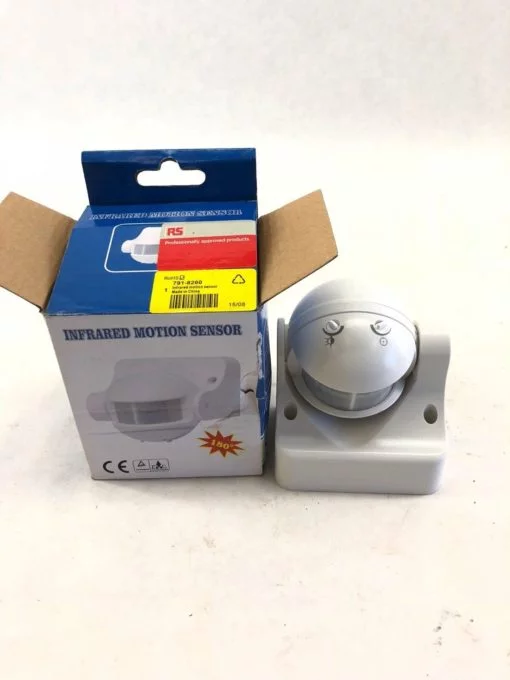 NEW IN BOX RS PRO 791-8260 INFRARED MOTION SENSOR 220-240VAC 50HZ (B412) 1