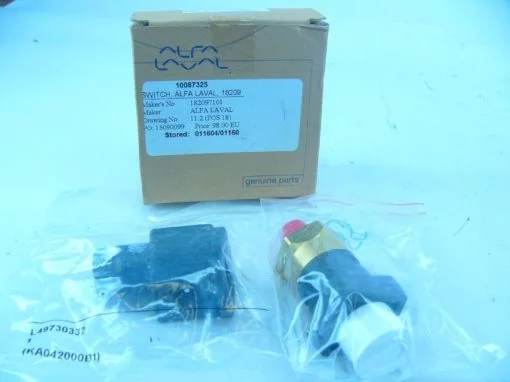 ALFA LAVAL TUMBA 182097101 SWITCH NEW IN BOX!!! (G44) 1