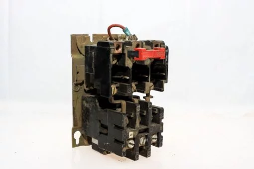 SQUARE D 8911 M0-33 DEFINITE PURPOSE MOTOR STARTER 600VAC MAX FAST SHIP! (G89) 1