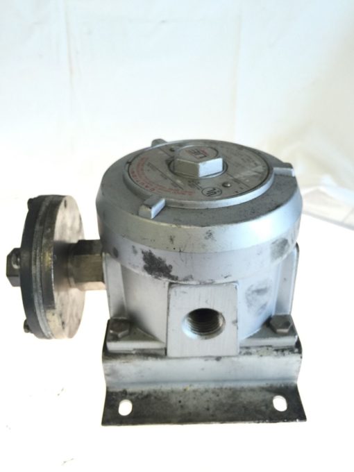 USED UNITED ELECTRIC J110D PRESSURE SWITCH MODEL 440, 15 AMP, 125/250 VAC, B134 3